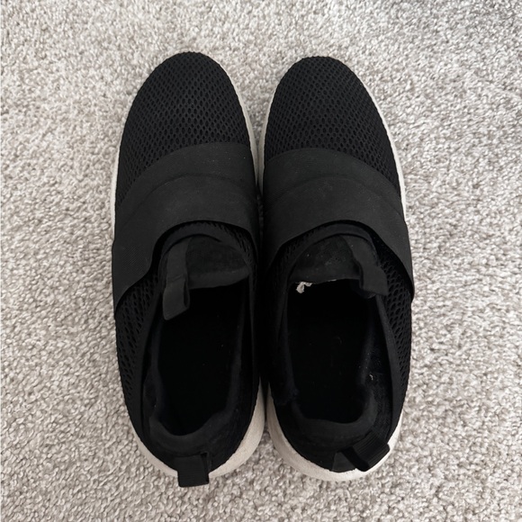 ALDO Black Fascia No Lace Sneakers - Picture 3 of 5